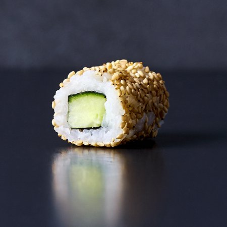 Cucumber Sesame Inside Out Maki 4 pcs