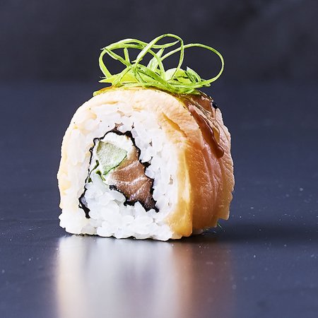 Salmon Aburi Rainbow 2 pcs